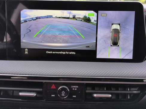 Used 2025 Nissan Kicks SR w/ Illumination Package FWD image 24