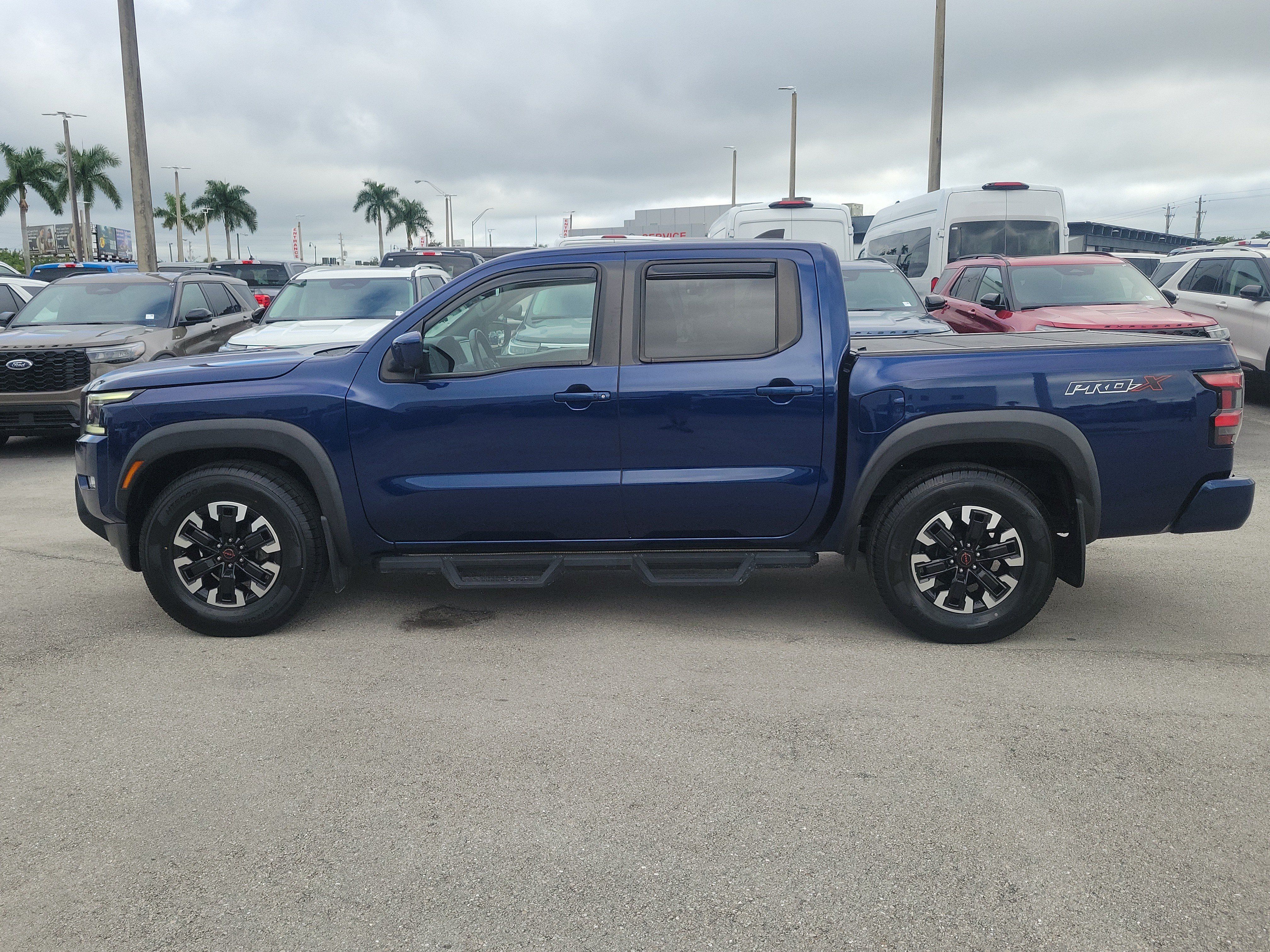 Used 2022 Nissan Frontier Pro-X RWD image 8