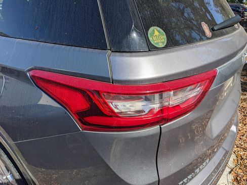 Used 2019 Chevrolet Traverse High Country AWD/4WD image 11