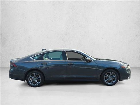 Used 2023 Honda Accord EX image 4