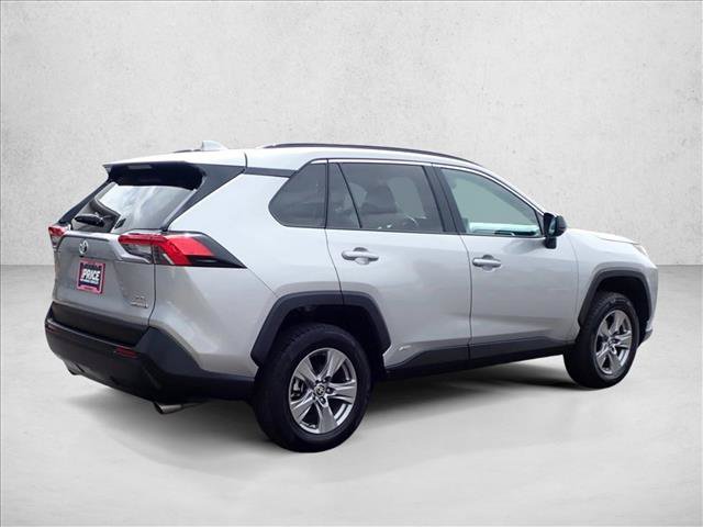 Used 2024 Toyota RAV4 LE AWD/4WD image 4