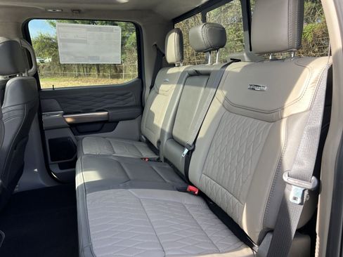 New 2026 Ford F450 Platinum image 25