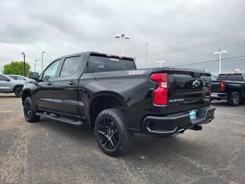Used 2023 Chevrolet Silverado 1500 Custom Trail Boss AWD/4WD image 3