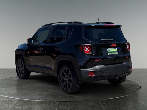 Used 2023 Jeep Renegade Latitude w/ Sun/Sound Group AWD/4WD image 7