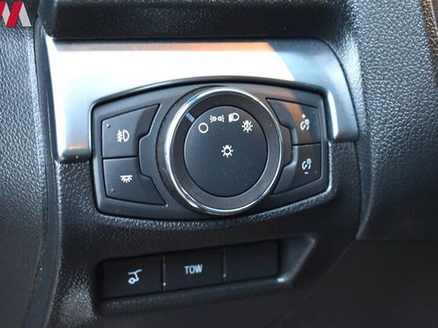 Used 2019 Ford Explorer Limited w/ Ford Safe & Smart Package AWD/4WD image 13