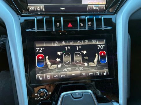 Used 2020 Lamborghini Urus image 19