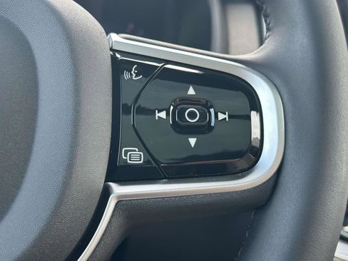 New 2026 Volvo XC90 B6 Plus w/ Protection Package Premier image 23