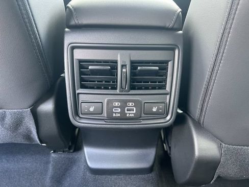 New 2026 Subaru Outback Limited AWD/4WD image 9