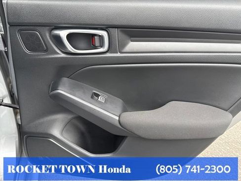 Used 2025 Honda Civic Sport image 9