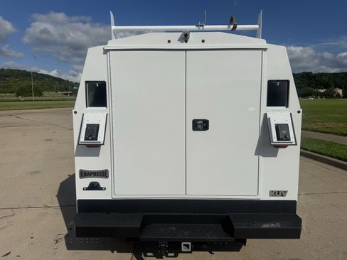 New 2026 Ford E-350 and Econoline 350 Super Duty w/ Power Equipment Group image 4