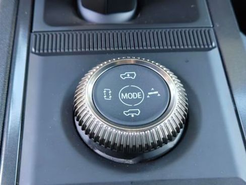 Used 2025 GMC Hummer EV 2X AWD/4WD image 25