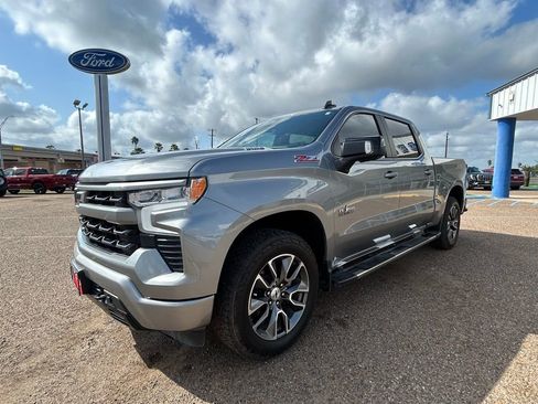 Used 2023 Chevrolet Silverado 1500 RST w/ Texas Edition Plus image 3