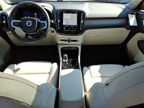 New 2026 Volvo XC40 B5 Plus w/ Protection Package Premier image 8