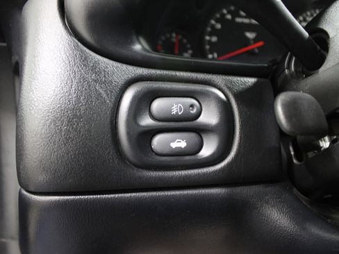 Used 2000 Chevrolet Corvette Hardtop w/ Memory Pkg image 10