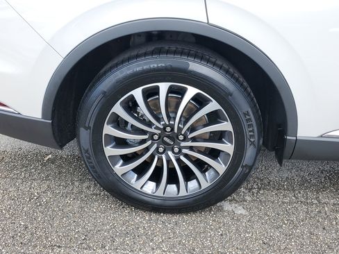 Certified 2024 Lincoln Aviator Reserve image 7