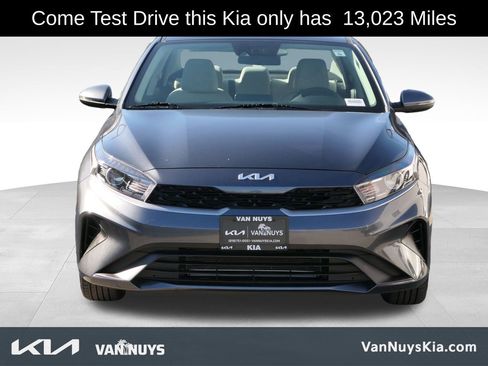 Used 2023 Kia Forte LXS w/ LXS Technology Package image 5