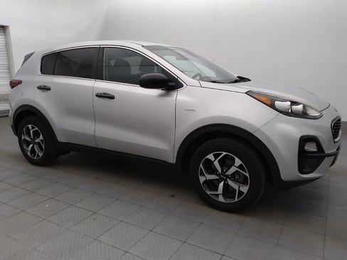 Used 2020 Kia Sportage LX AWD/4WD image 11