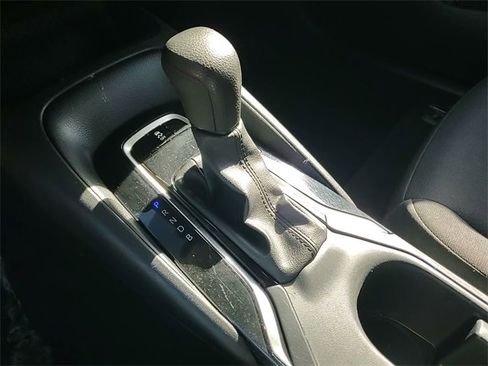 Used 2024 Toyota Corolla LE image 16