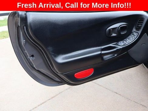 Used 2003 Chevrolet Corvette Convertible w/ Preferred Equipment Group1 RWD image 25