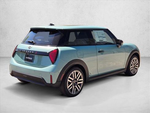New 2026 MINI Cooper S image 2