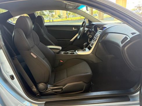 Used 2010 Hyundai Genesis 2.0T RWD image 24