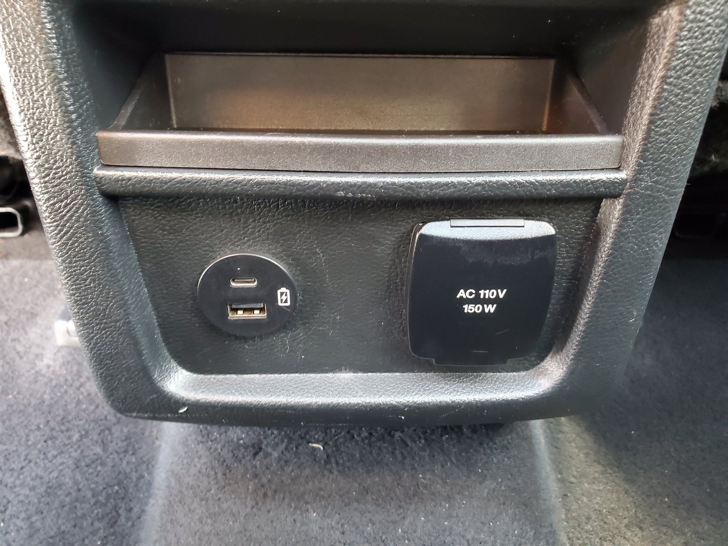 Used 2021 Ford Edge Titanium w/ Equipment Group 301A FWD image 29