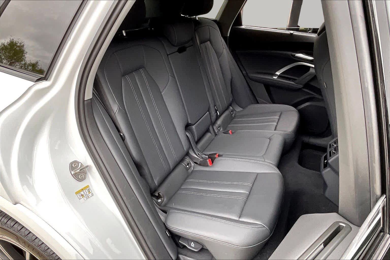 Used 2026 Audi Q5 Premium Plus w/ Premium Plus AWD/4WD image 20
