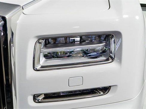Used 2016 Rolls-Royce Phantom Sedan image 27