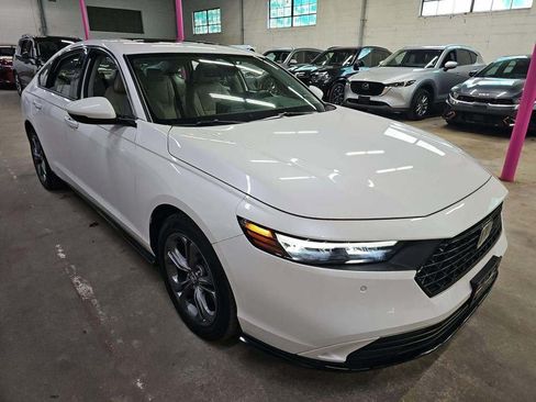 Used 2023 Honda Accord EX-L image 5