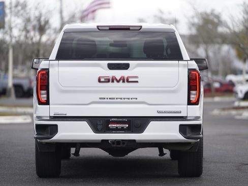 Used 2022 GMC Sierra 1500 Elevation image 30
