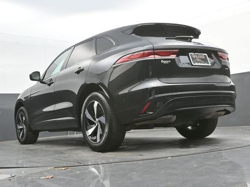 Certified 2026 Jaguar F-PACE R-Dynamic S image 33