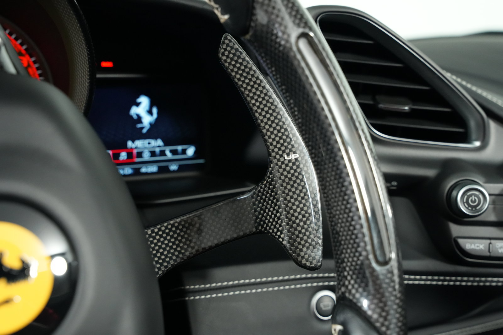 Used 2019 Ferrari 488 Spider RWD image 35