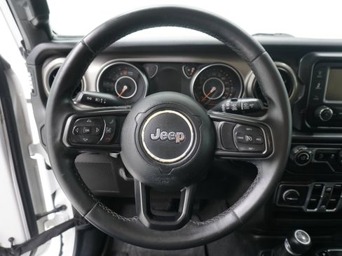 Used 2019 Jeep Wrangler Unlimited Sport S AWD/4WD image 18