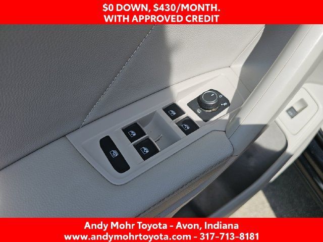 Used 2022 Volkswagen Tiguan SE R-Line AWD/4WD image 12