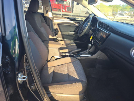 Used 2018 Toyota Corolla LE FWD image 4