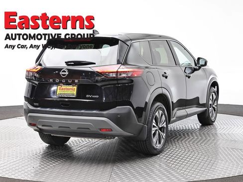Used 2023 Nissan Rogue SV AWD/4WD image 5