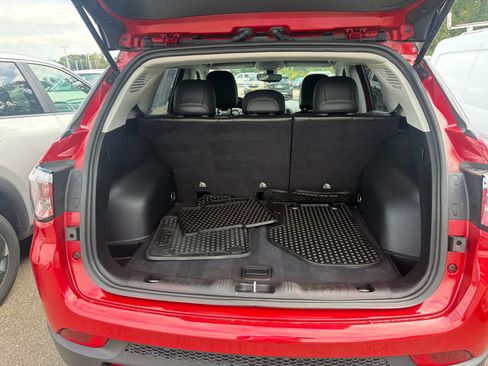 Used 2020 Jeep Compass Trailhawk AWD/4WD image 5