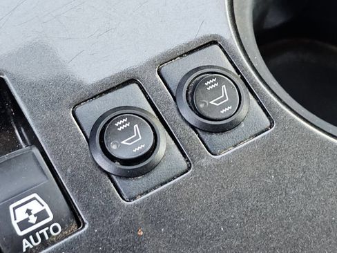 Used 2016 Toyota 4Runner Trail AWD/4WD image 16