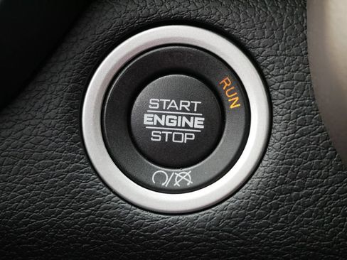 Used 2022 RAM 2500 Laramie AWD/4WD image 23