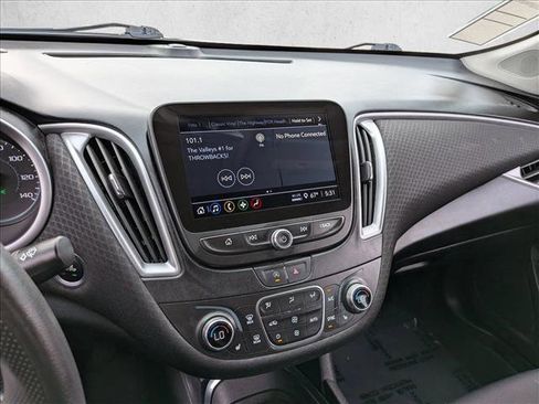 Used 2024 Chevrolet Malibu LT FWD image 20