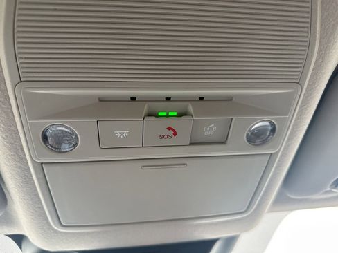 New 2026 Nissan Kicks SR image 21