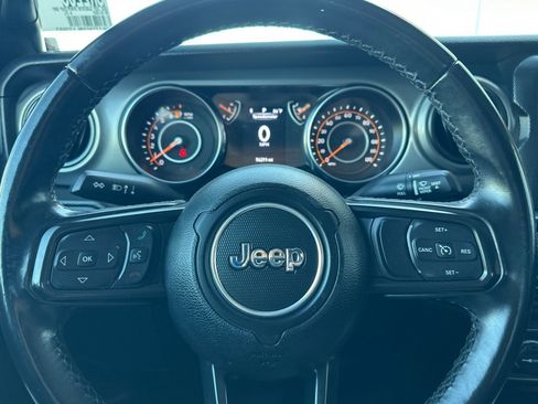 Used 2022 Jeep Gladiator Sport image 24