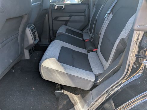 Used 2025 Ford Bronco Big Bend image 8