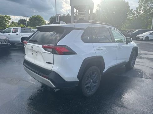 Used 2024 Toyota RAV4 Adventure AWD/4WD image 4