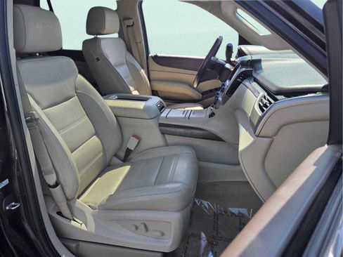 Used 2018 GMC Yukon Denali w/ Open Road Package AWD/4WD image 22