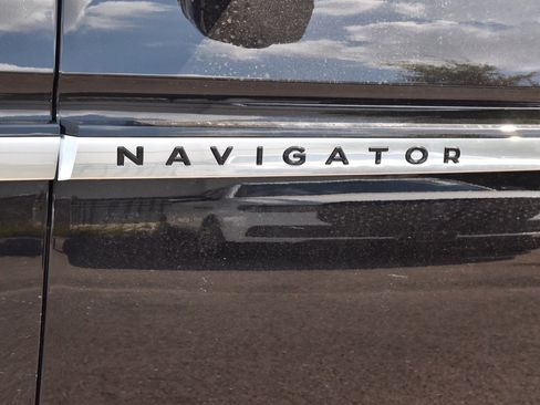 New 2025 Lincoln Navigator L Reserve image 47