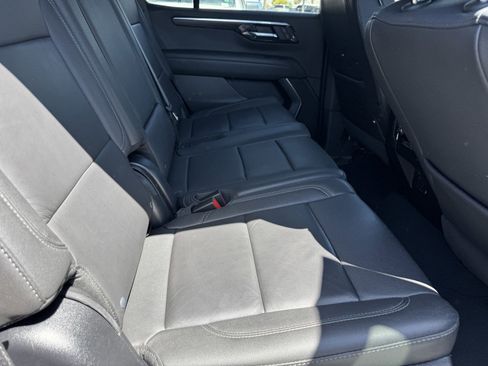 Used 2025 Chevrolet Tahoe LT AWD/4WD image 9