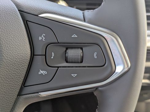 New 2026 Chevrolet Trax LT w/ Driver Confidence Package FWD image 17