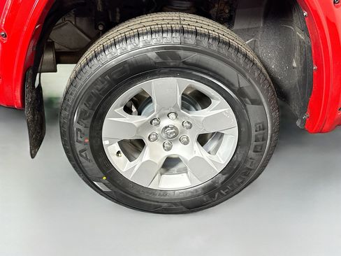 Used 2020 RAM 1500 Big Horn image 33