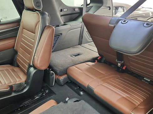 Used 2023 GMC Yukon Denali Ultimate AWD/4WD image 50